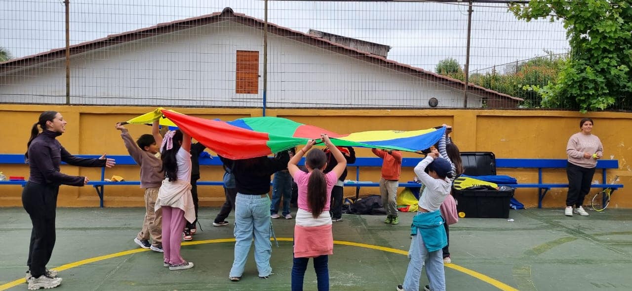 ¡Día de Alegría y Convivencia en el Colegio HF Camilo Henríquez de Quilpué! - 583081284_1319445459978443_4675921349559499682_n.jpg